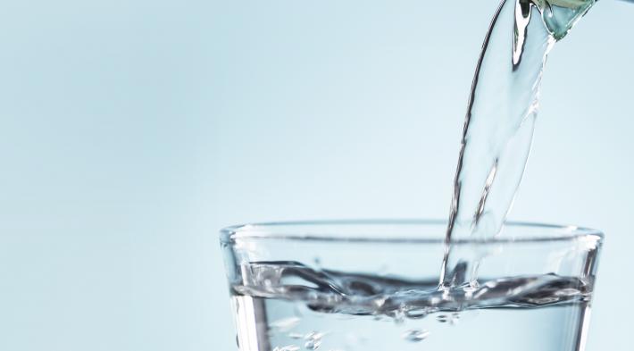 Visuel verre d'eau du robinet