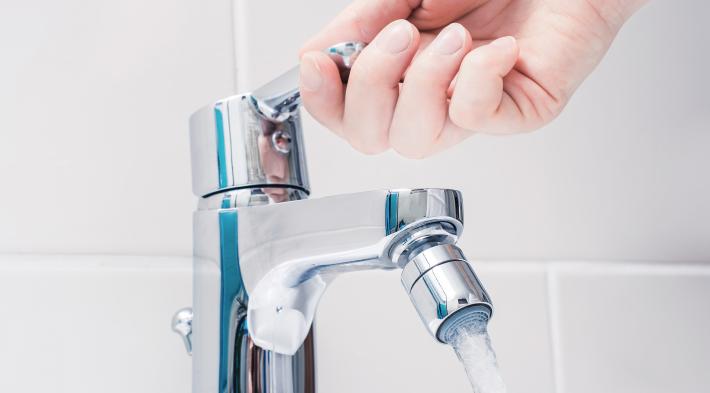 Ouverture manuelle d'un robinet