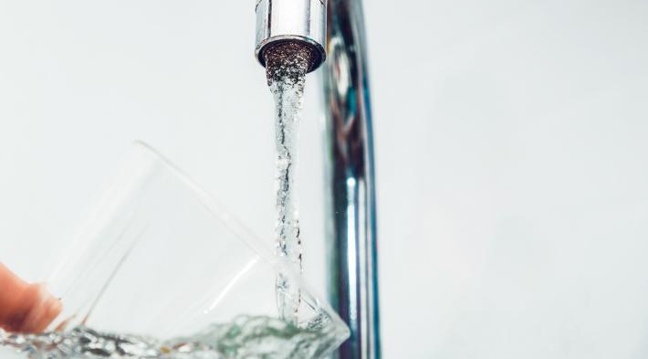 Verre d'eau du robinet