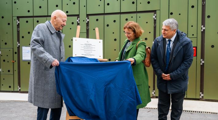 Dévoilement de la plaque inaugurale